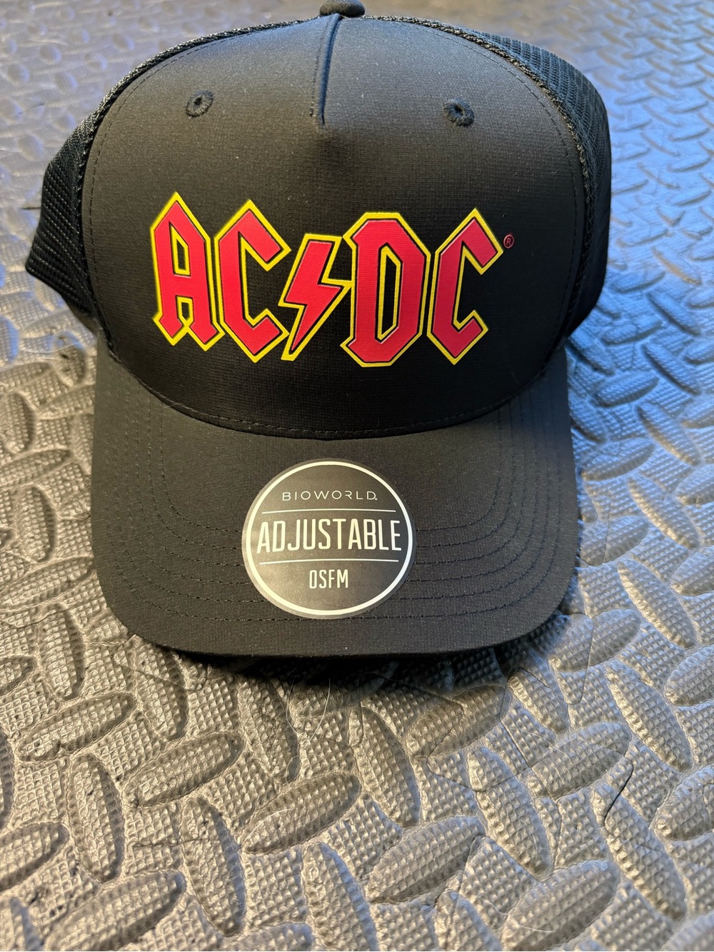 Bioworld AC/DC Classic Black Trucker SnapBack Hat NWT One Size Fits Most